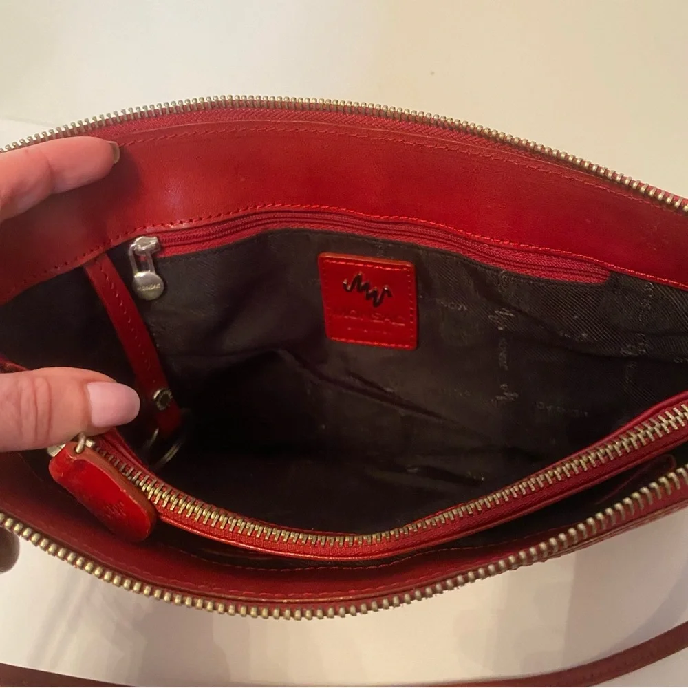 VINTAGE MONSAC ORIGINAL BAG SHOULDER SHINY RED LEATHER 2 STRAP ZIP TOP ENVELOPE